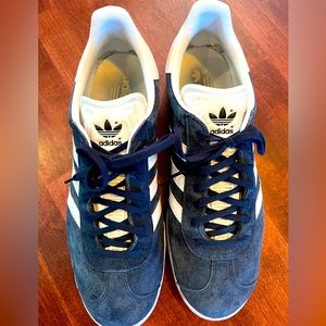 Mens Gazelle Adidas tennis shoes.